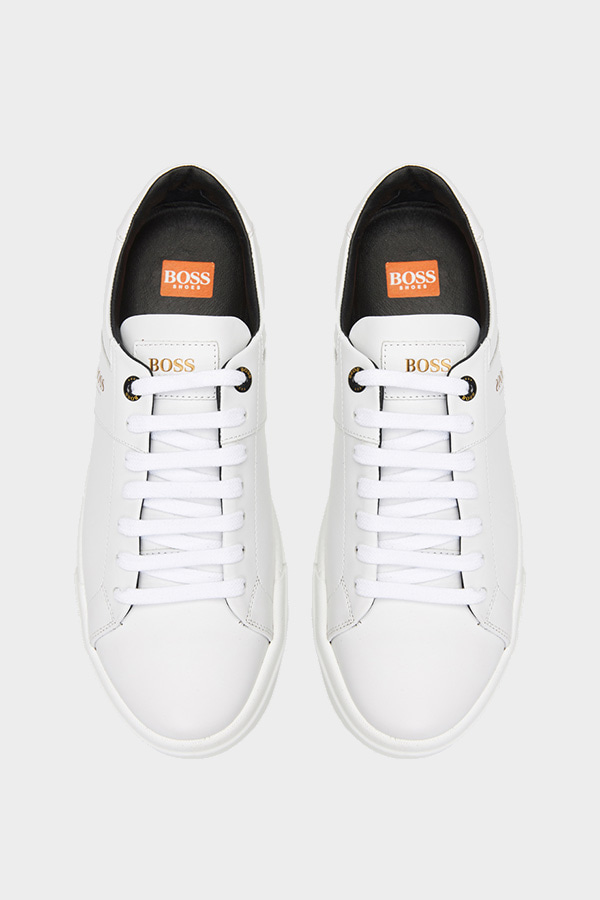 ΠΑΠΟΥΤΣΙΑ - WHITE GARDA